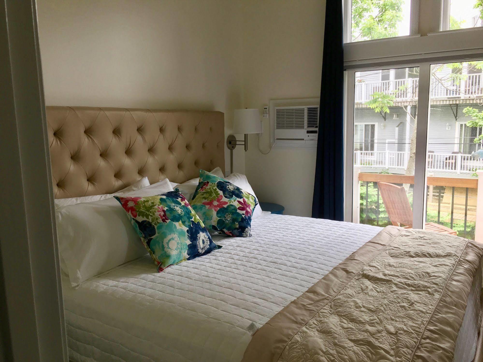 Camden Riverhouse Hotel And Inn Bagian luar foto