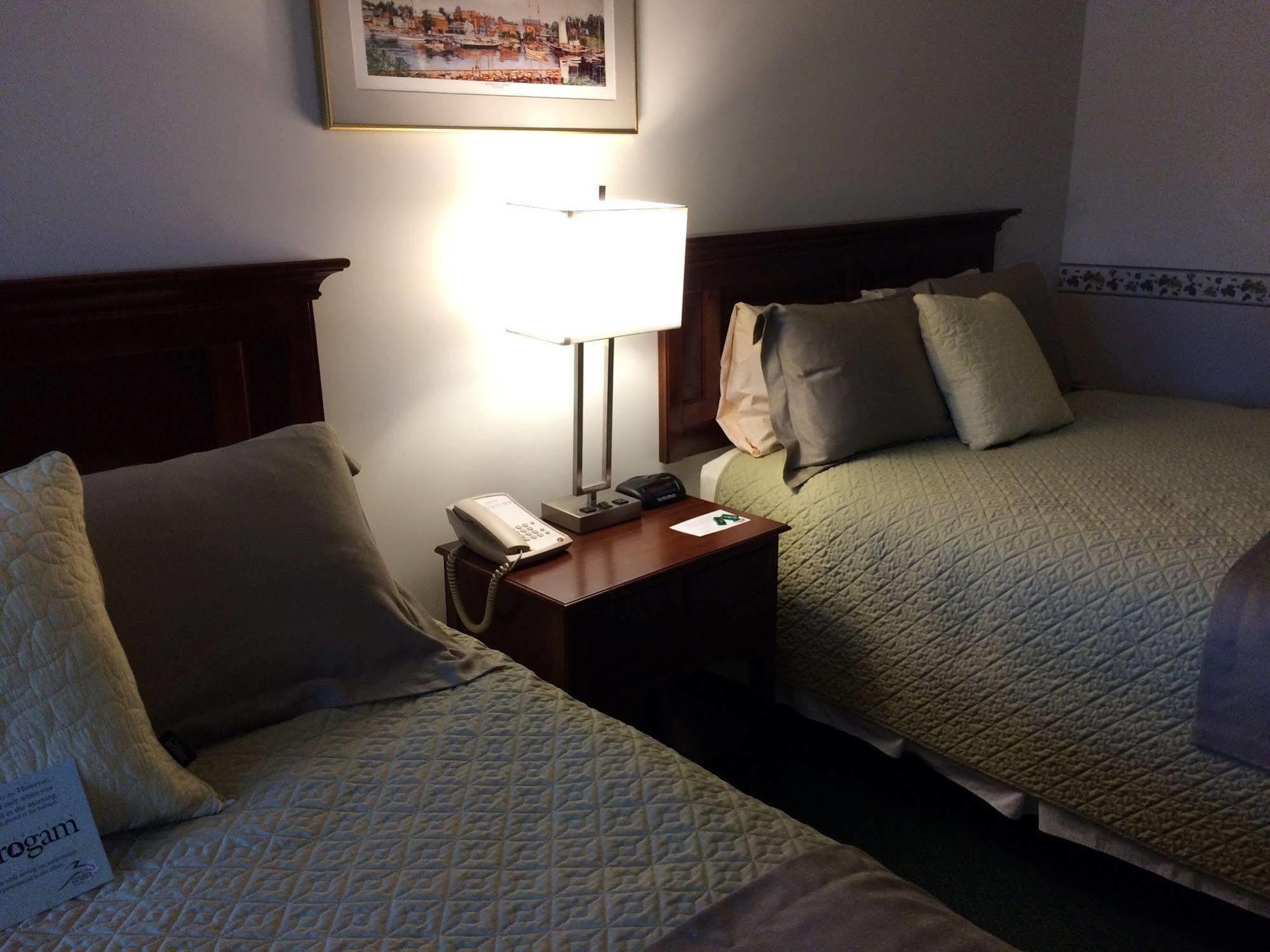 Camden Riverhouse Hotel And Inn Bagian luar foto